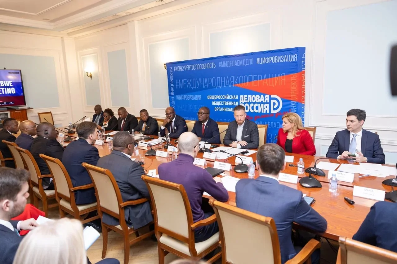 Zimbabwe's Minister of Foreign Affairs and International Trade Visits Delovaya Rossiya